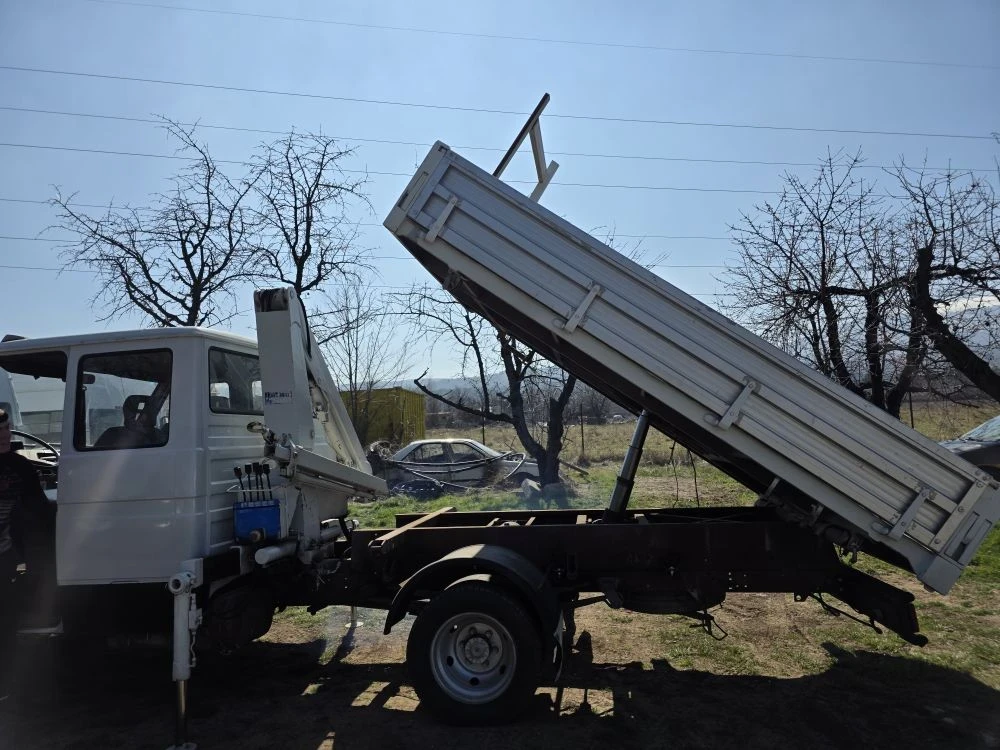 Iveco 3510 Ивеко 35c10 тристранен самосвал с кран, снимка 17 - Бусове и автобуси - 53433844