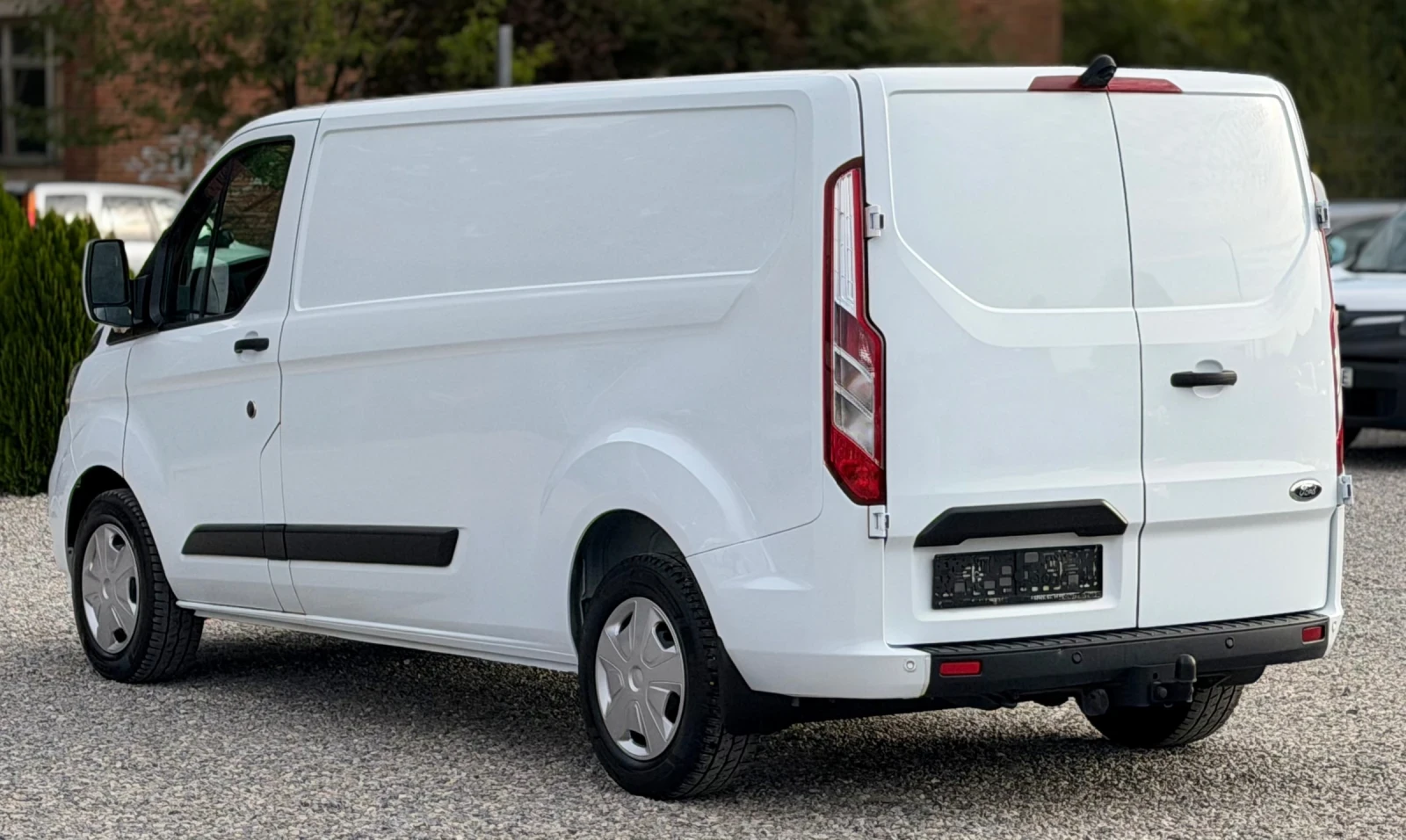 Ford Transit Custom 2.0TDCi 131кс * MAXI* Камера Дистроник LED, снимка 4 - Бусове и автобуси - 56256091