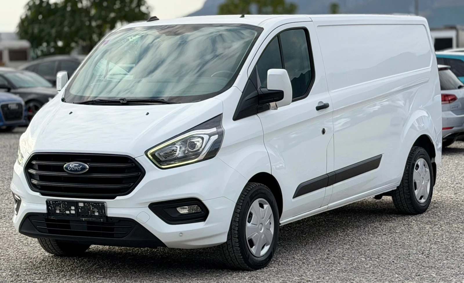 Ford Transit Custom 2.0TDCi 131кс * MAXI* Камера Дистроник LED, снимка 3 - Бусове и автобуси - 56256091