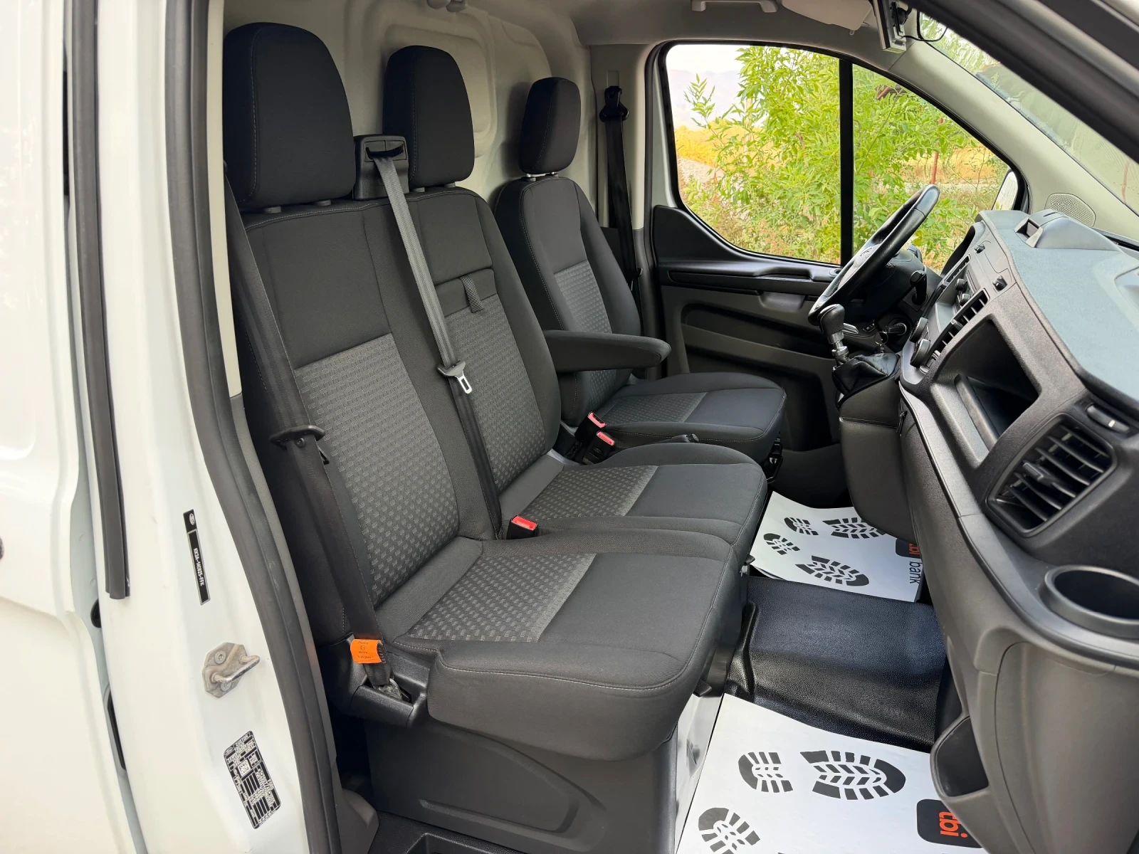 Ford Transit Custom 2.0TDCi 131кс * MAXI* Камера Дистроник LED, снимка 16 - Бусове и автобуси - 56256091