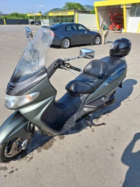 Suzuki Burgman Скутер, снимка 10