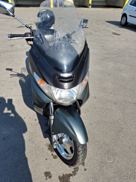 Suzuki Burgman Скутер, снимка 11