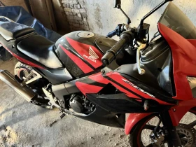 Обява за продажба на Honda Cbr 125 R ~3 300 лв. - изображение 1