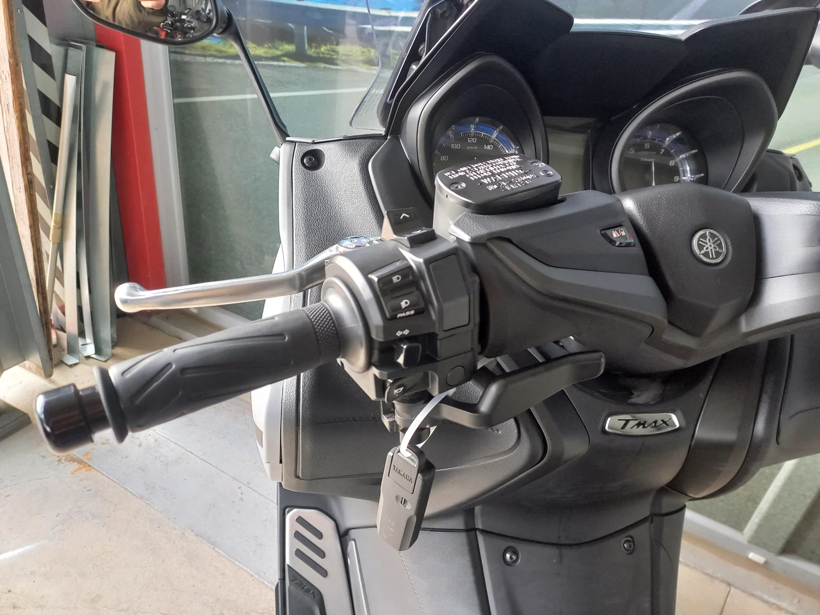 Yamaha T-max 560 ABS LED TC  - изображение 5