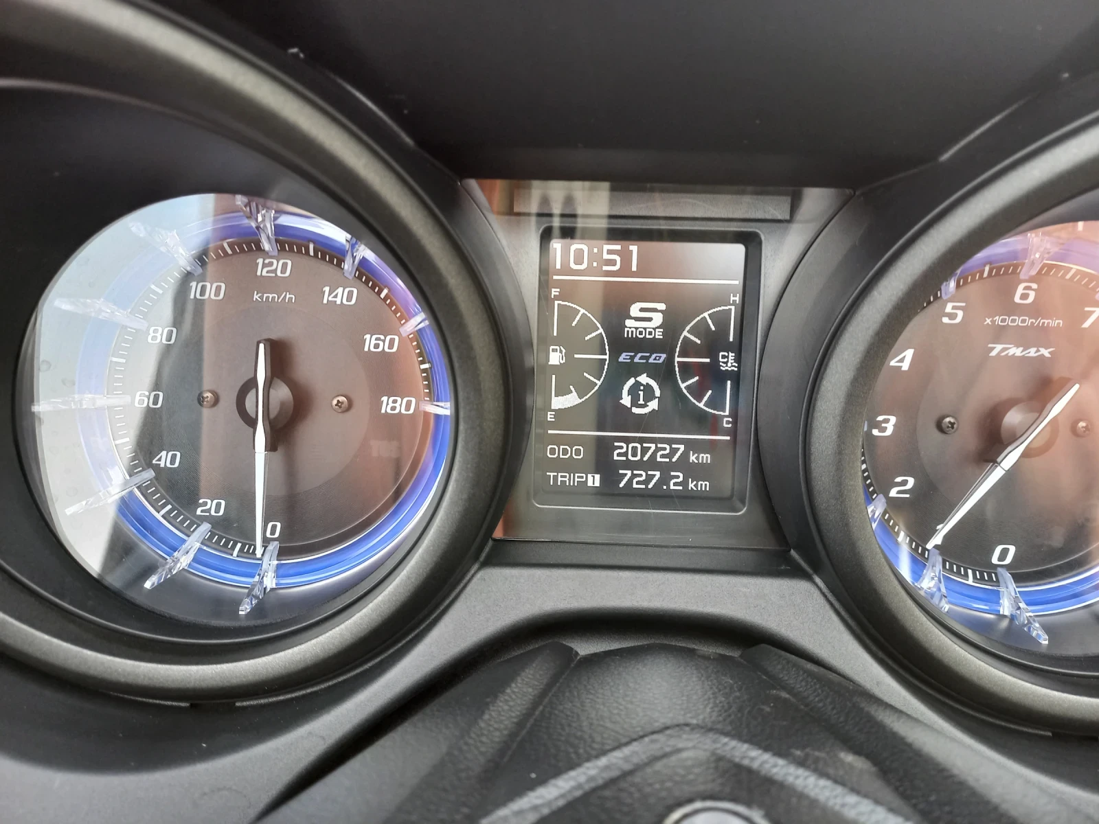 Yamaha T-max 560 ABS LED TC  | Mobile.bg   14