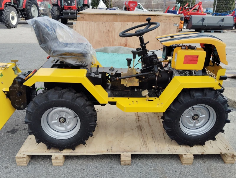 Трактор Друга марка Progarden XS 124 F, снимка 3 - Селскостопанска техника - 52286197