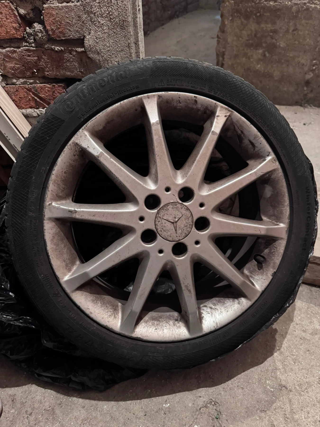 ���� � ������ 215/45R17 �� Mercedes-Benz B 200 | Mobile.bg � ����������� 1