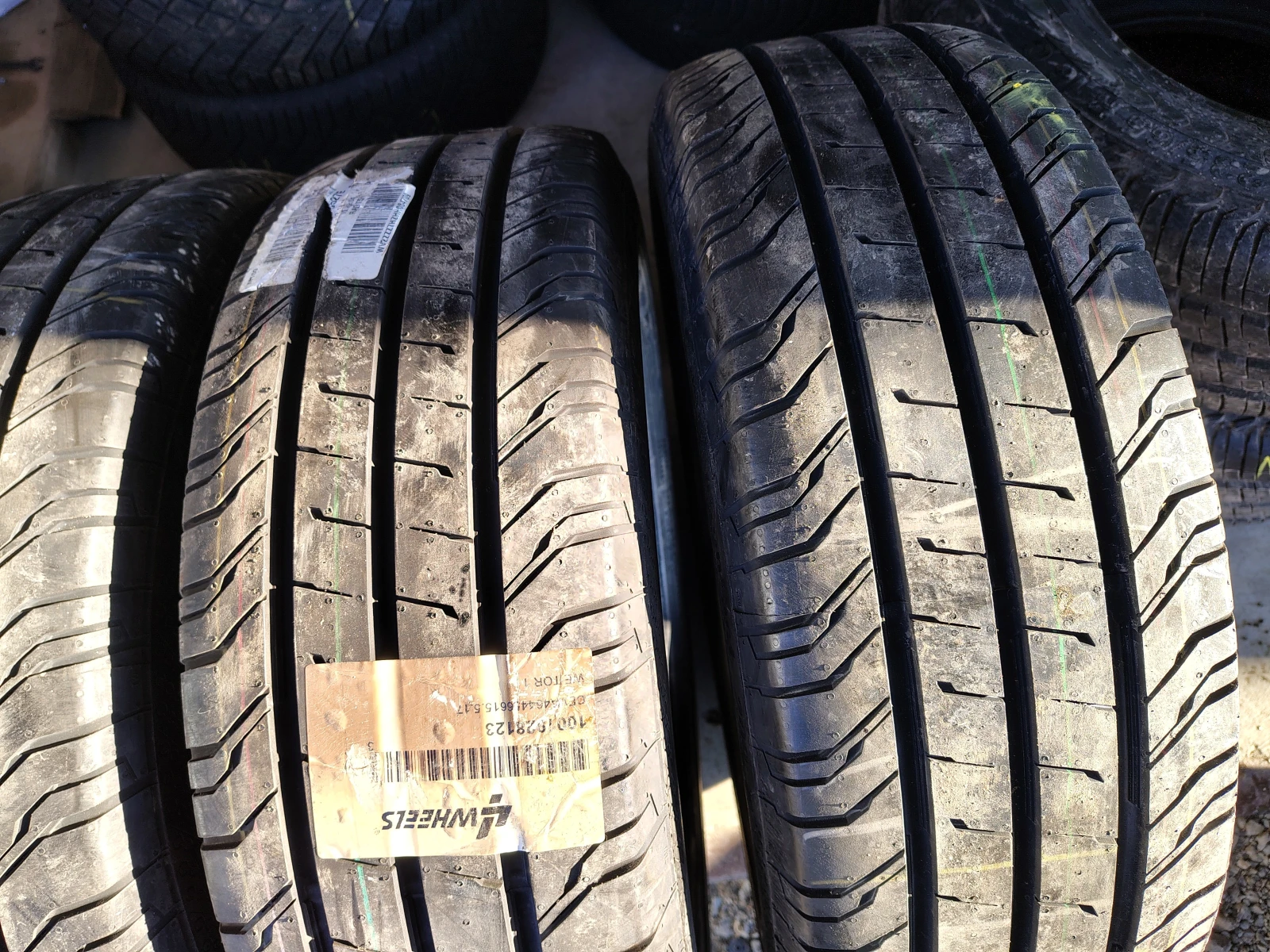 Гуми Летни 205/65R16, снимка 4 - Гуми и джанти - 53729878