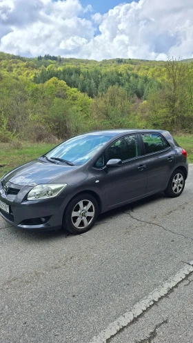 Toyota Auris, снимка 2