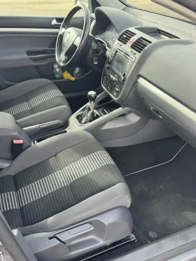 VW Golf 1.6 102коня бензин-газ - 2800 € / 5476.32 лв. - 27393531 4