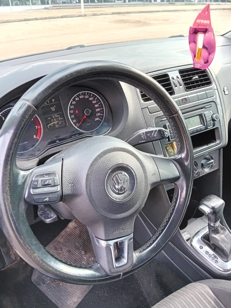 VW Polo Автоматик-DSG, снимка 5 - Автомобили и джипове - 48879649