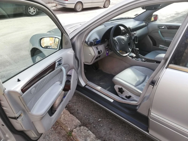 Mercedes-Benz C 270, снимка 7 - Автомобили и джипове - 48904502