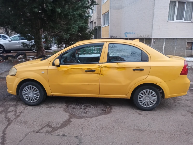 Chevrolet Aveo, снимка 4 - Автомобили и джипове - 49507091