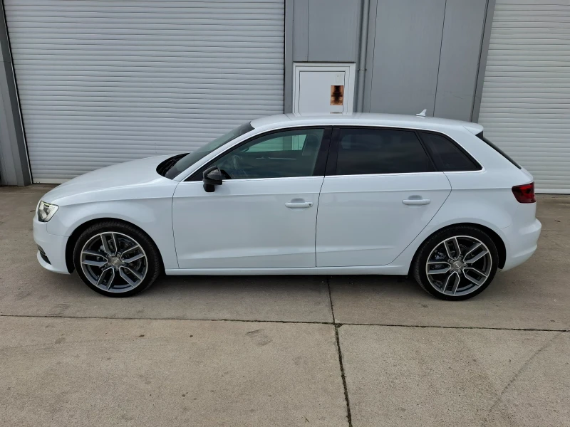 Audi A3 2.0 TDI S-troni, снимка 2 - Автомобили и джипове - 49611047