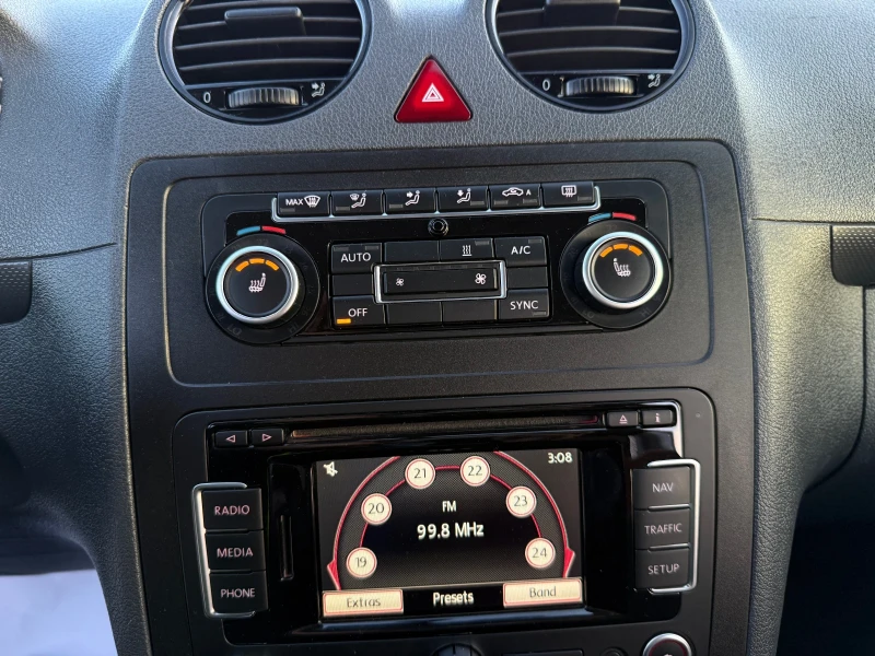 VW Caddy 2.0TDi MAXI JAKO-O Edition НАВИ ПОДГРЕВ САМОПАРК , снимка 16 - Автомобили и джипове - 49970652