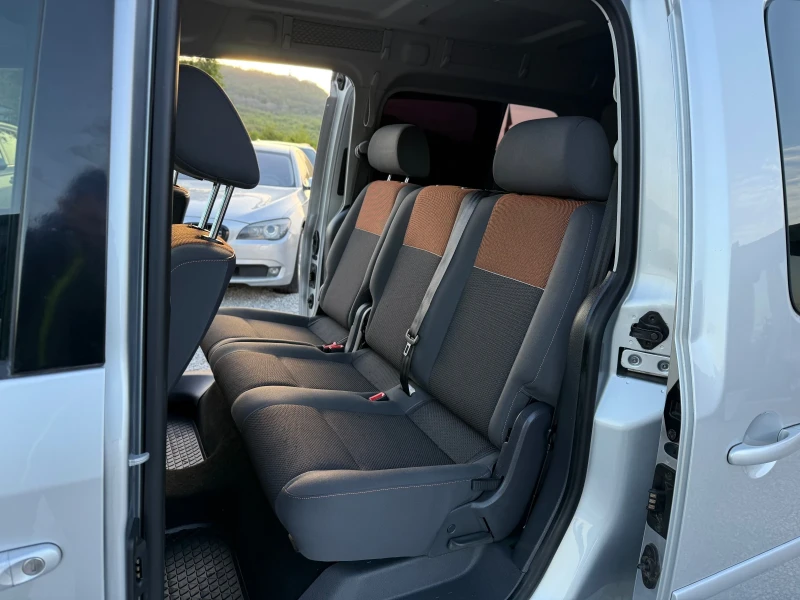 VW Caddy 2.0TDi MAXI JAKO-O Edition НАВИ ПОДГРЕВ САМОПАРК , снимка 12 - Автомобили и джипове - 49970652