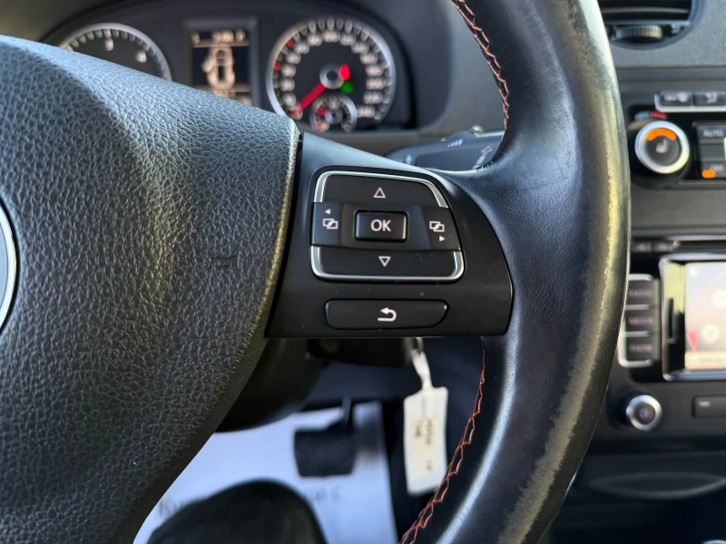 VW Caddy 2.0TDi MAXI JAKO-O Edition НАВИ ПОДГРЕВ САМОПАРК , снимка 17 - Автомобили и джипове - 49970652