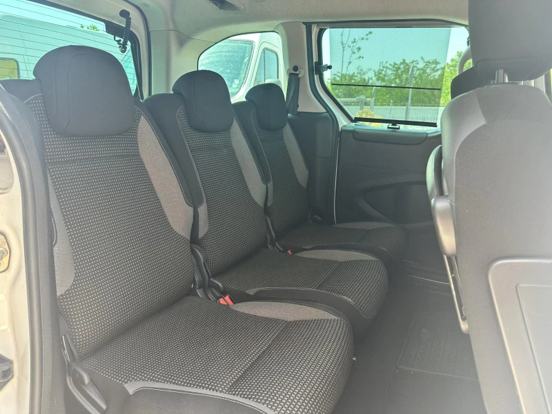 Peugeot Partner 1.6HDI 4+ 1(места) N1, снимка 12 - Автомобили и джипове - 51136875
