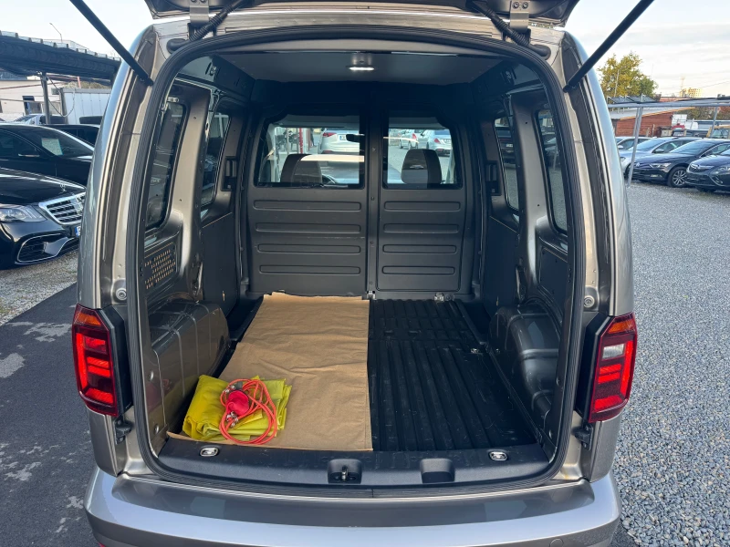 VW Caddy 2.0 TDI 4MOTION DSG Highline , снимка 9 - Автомобили и джипове - 52202404