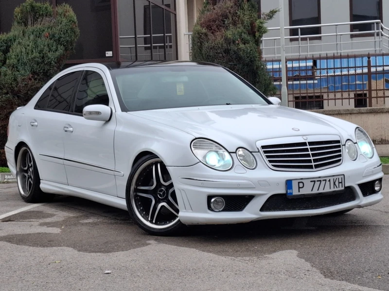 Mercedes-Benz E 220 2.2CDI * AVANTGARD * AMG ПАКЕТ * , снимка 15 - Автомобили и джипове - 52430066
