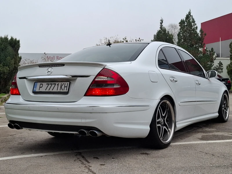 Mercedes-Benz E 220 2.2CDI * AVANTGARD * AMG ПАКЕТ * , снимка 8 - Автомобили и джипове - 52430066