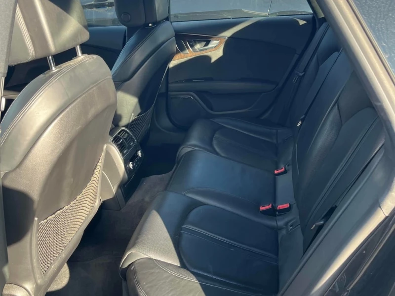 Audi A7 * 3.0T * CARFAX * БЕЗ ПЪРВОНАЧАЛНА ВНОСКА, снимка 11 - Автомобили и джипове - 52923222