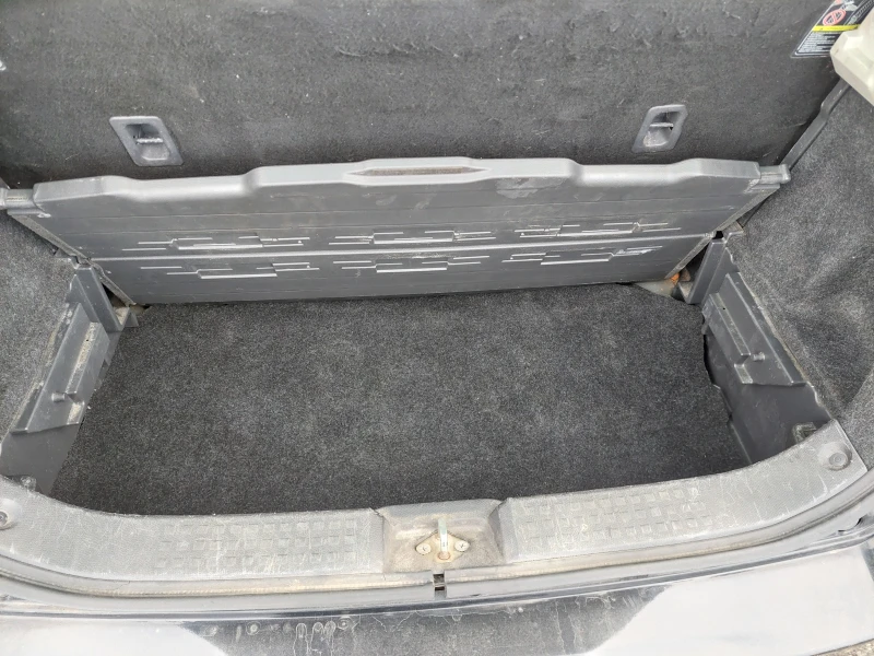 Suzuki Swift 1.6 SPORT, снимка 11 - Автомобили и джипове - 53022447