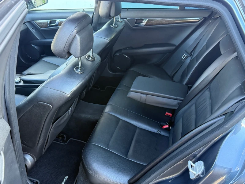 Mercedes-Benz C 220 OM646, снимка 12 - Автомобили и джипове - 53276596