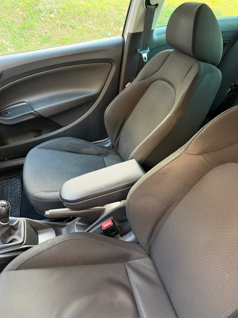 Seat Ibiza FACELIFT , снимка 9 - Автомобили и джипове - 53581833