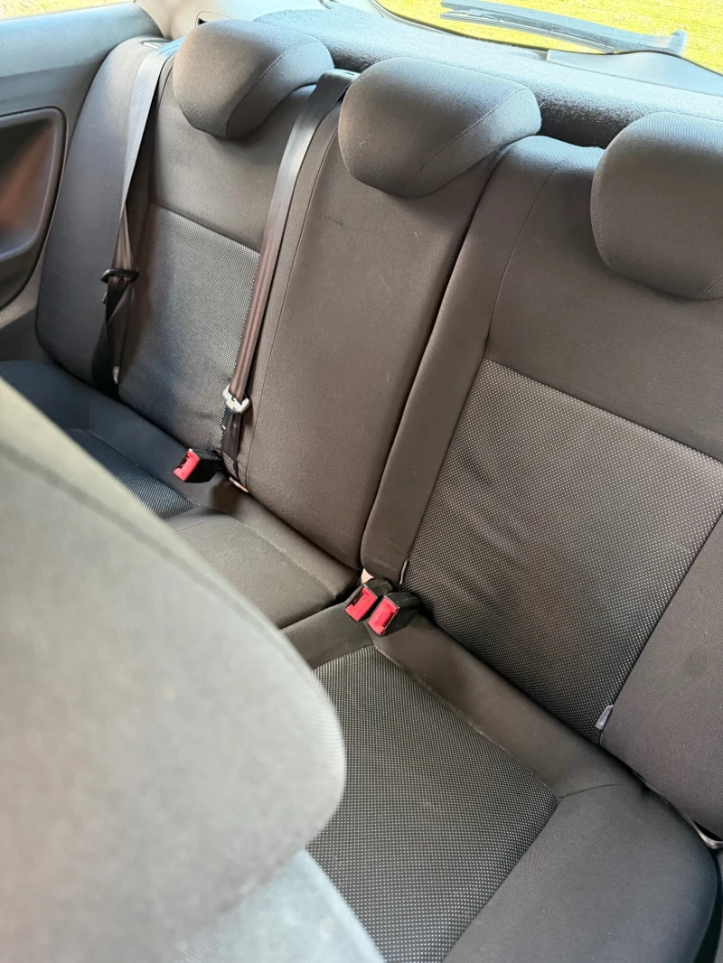Seat Ibiza FACELIFT , снимка 10 - Автомобили и джипове - 53581833