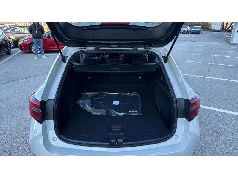 Toyota Corolla 1.8 HSD TS Executive MY25 - НОВА, снимка 10 - Автомобили и джипове - 53028571