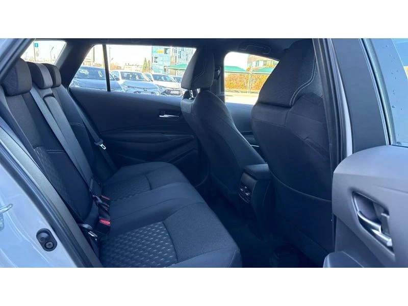 Toyota Corolla 1.8 HSD TS Executive MY25 - НОВА, снимка 7 - Автомобили и джипове - 53028571