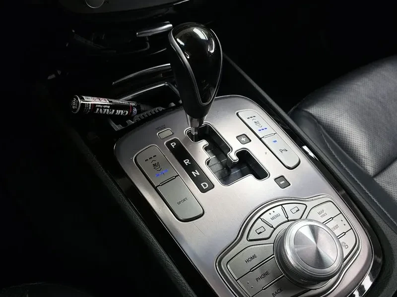 Hyundai Genesis 3.3, снимка 9 - Автомобили и джипове - 54615981