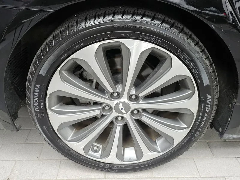 Hyundai Genesis 3.3, снимка 5 - Автомобили и джипове - 54615981