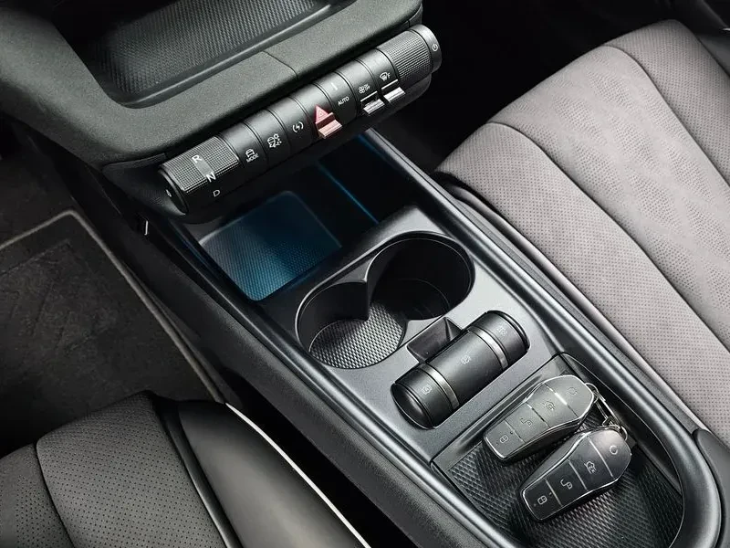 BYD Dolphin BASS DISTRONIC| ��������| �������| 360 ������ | Mobile.bg � ����������� 13
