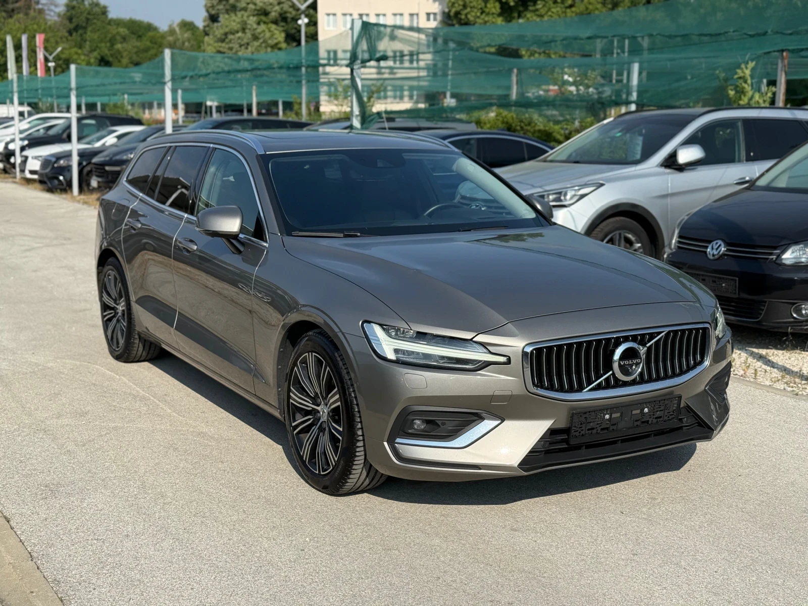 Volvo V60 2.0i T6 4x4 Швейцария, снимка 1