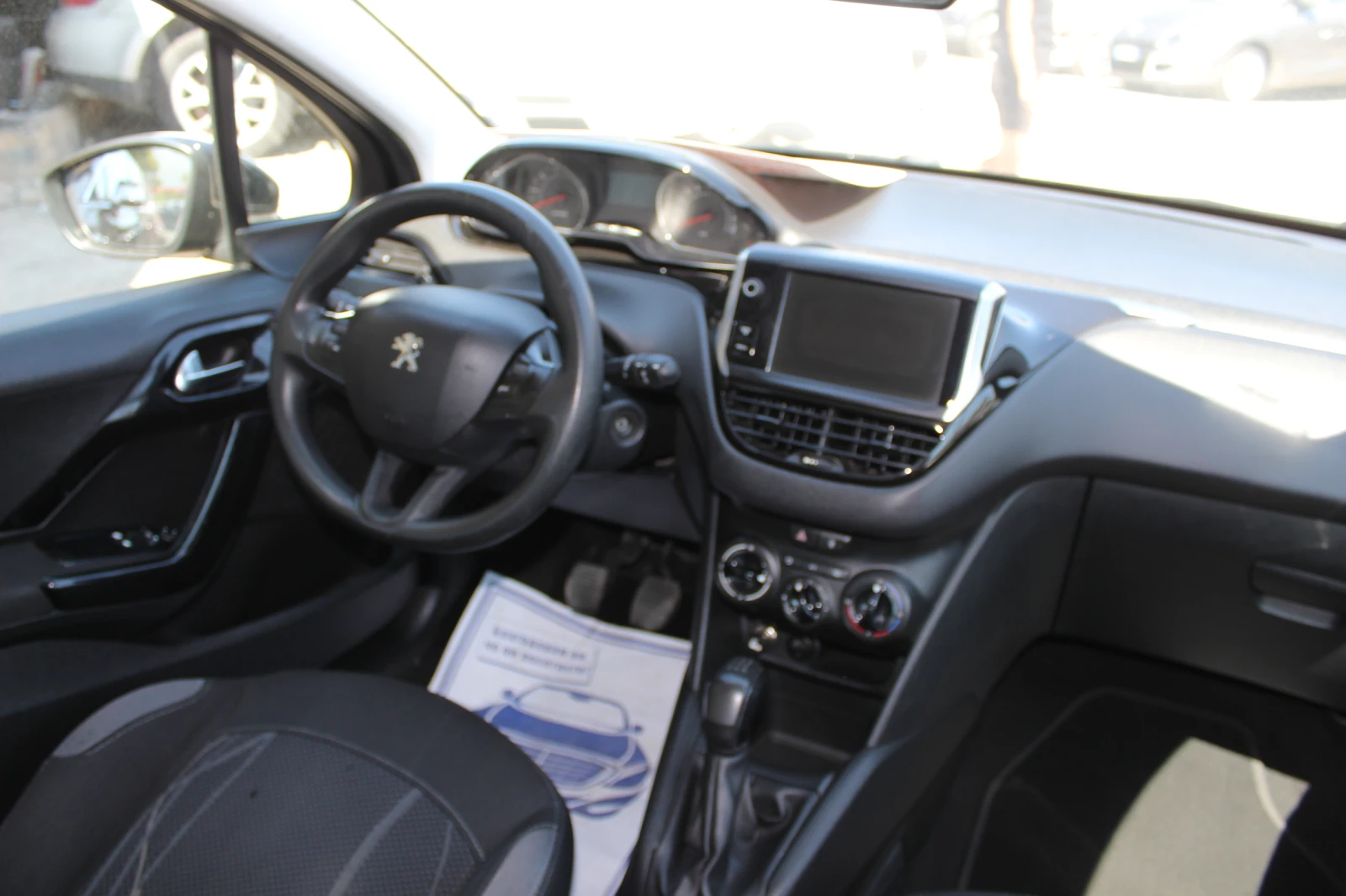 Peugeot 208 1.4i LPG ITALIA | Mobile.bg   11