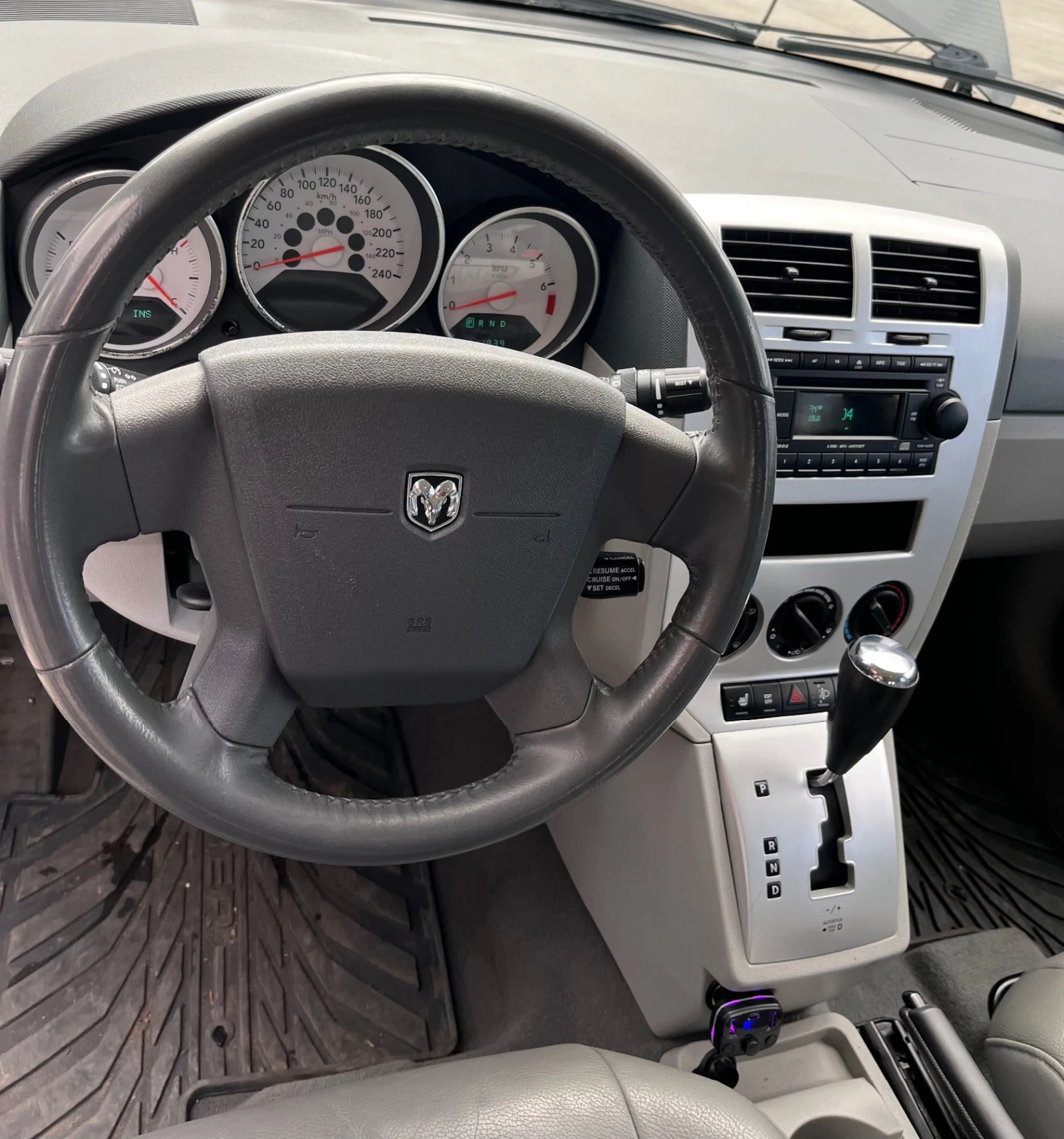 Dodge Caliber SXT - изображение 10