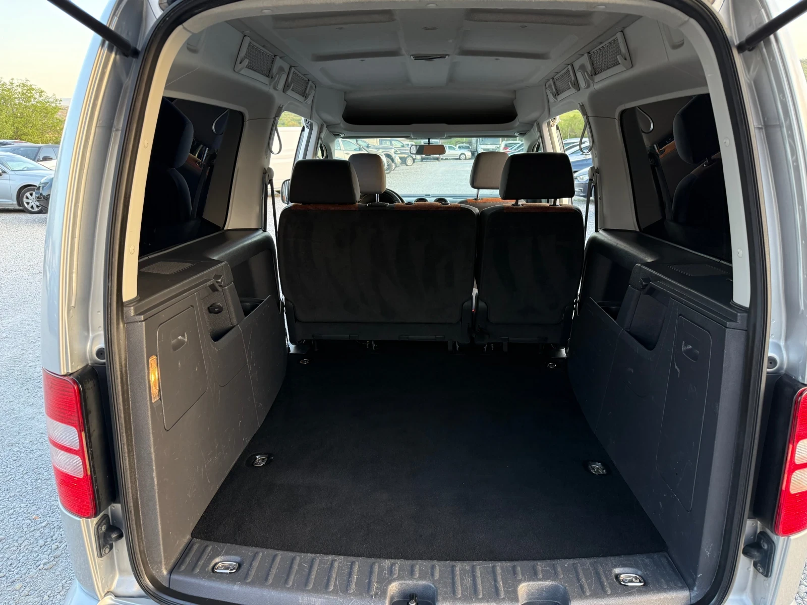 VW Caddy 2.0TDi MAXI JAKO-O Edition     | Mobile.bg   11