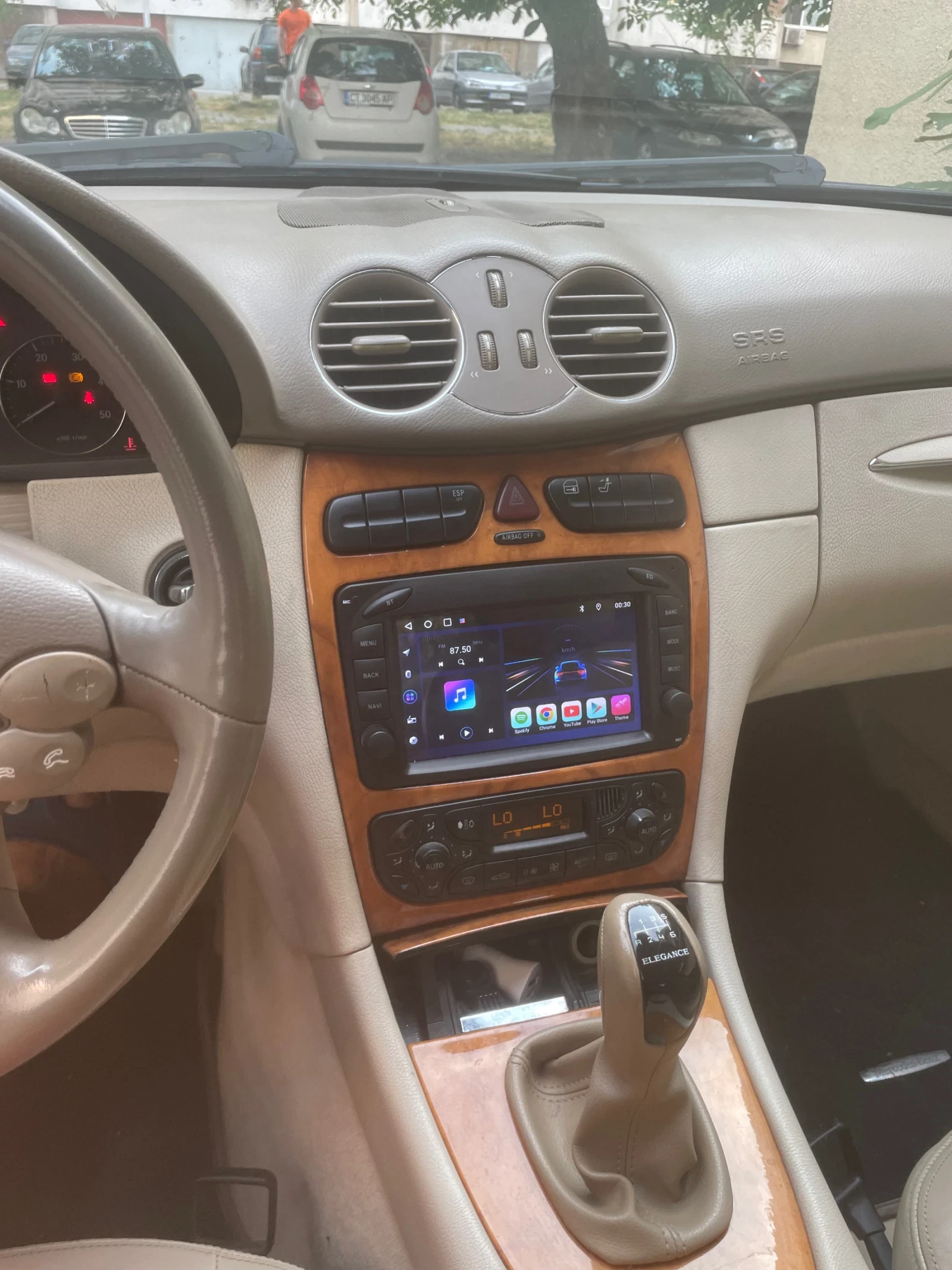 Mercedes-Benz CLK 270 CDI ръчни скорости * УНИКАТ*  - изображение 3