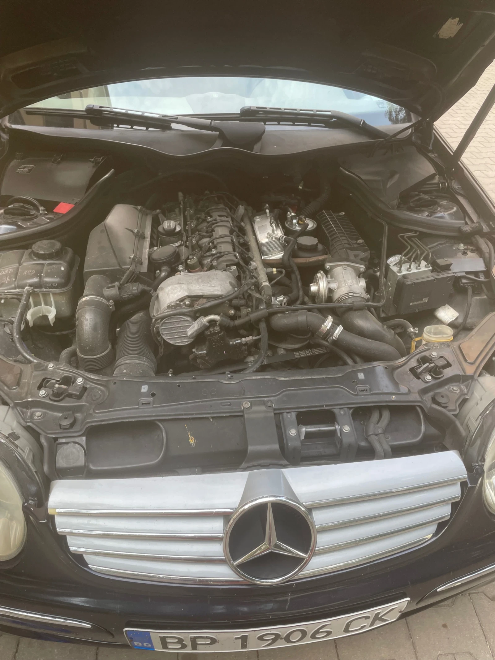 Mercedes-Benz CLK 270 CDI ръчни скорости * УНИКАТ*  - изображение 9