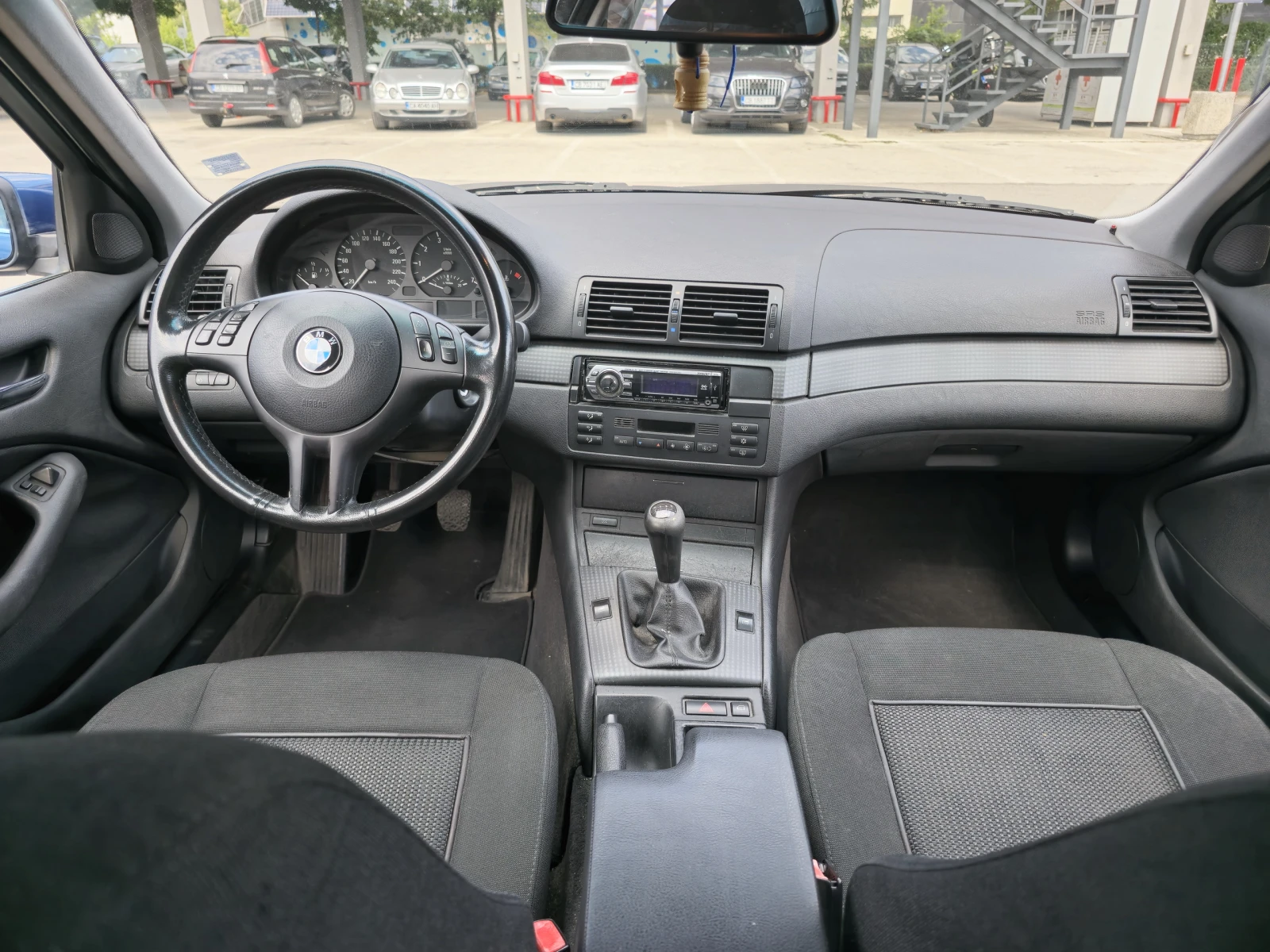 BMW 320 2.2л 6-цилиндъра бензин - изображение 7