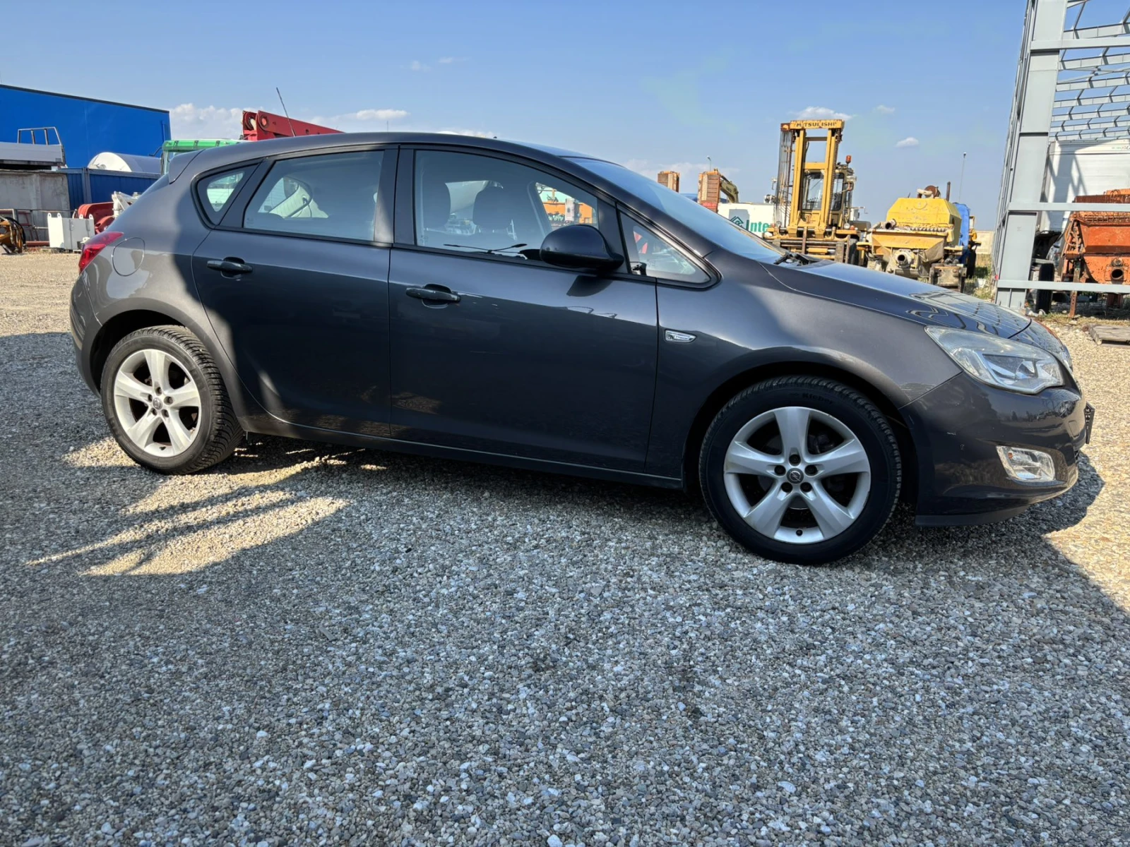 Opel Astra 1.4 БЕНЗИН-ГАЗ (ЗАВОДСКА) - изображение 2
