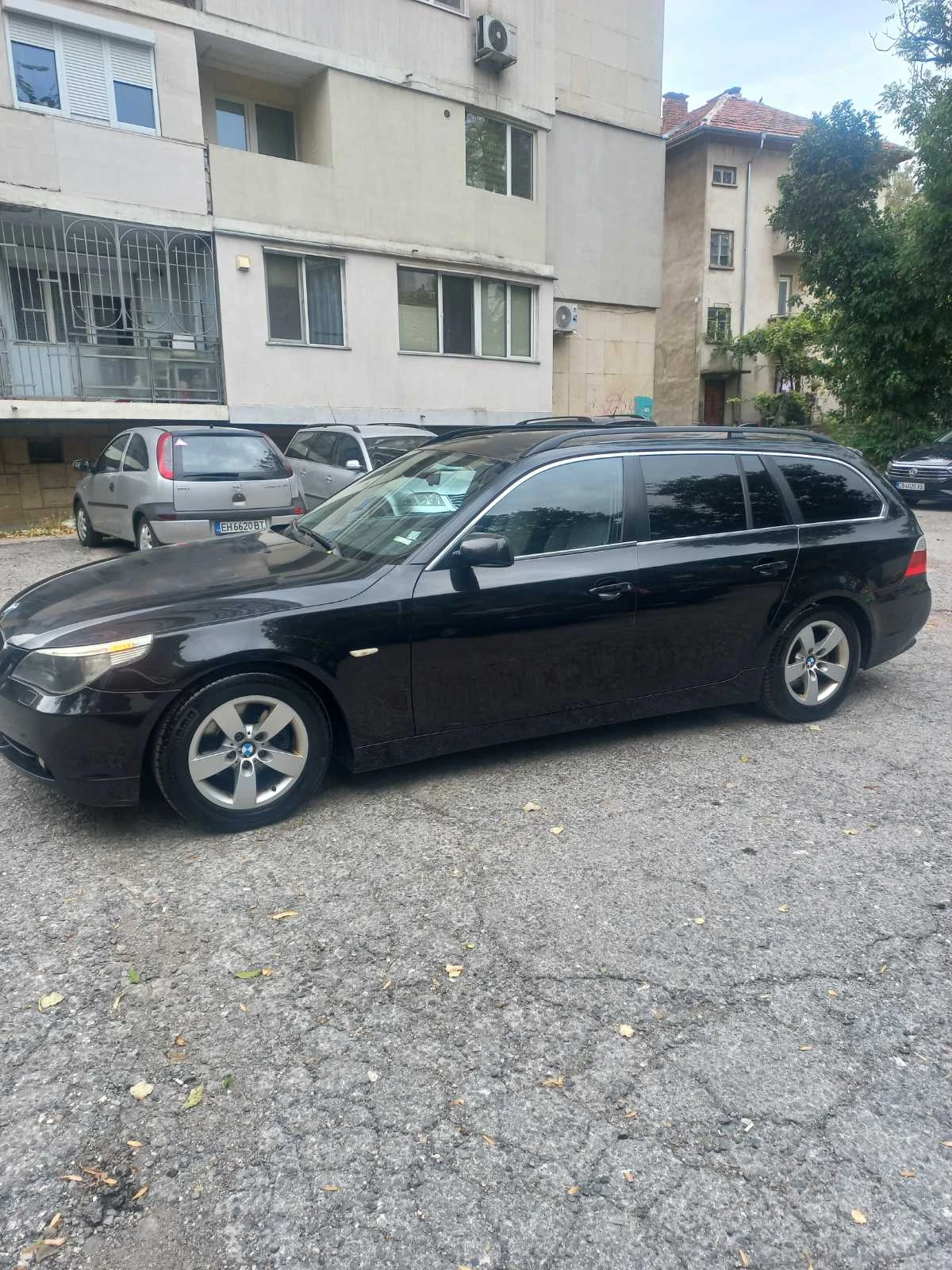 BMW 525 комби - изображение 2