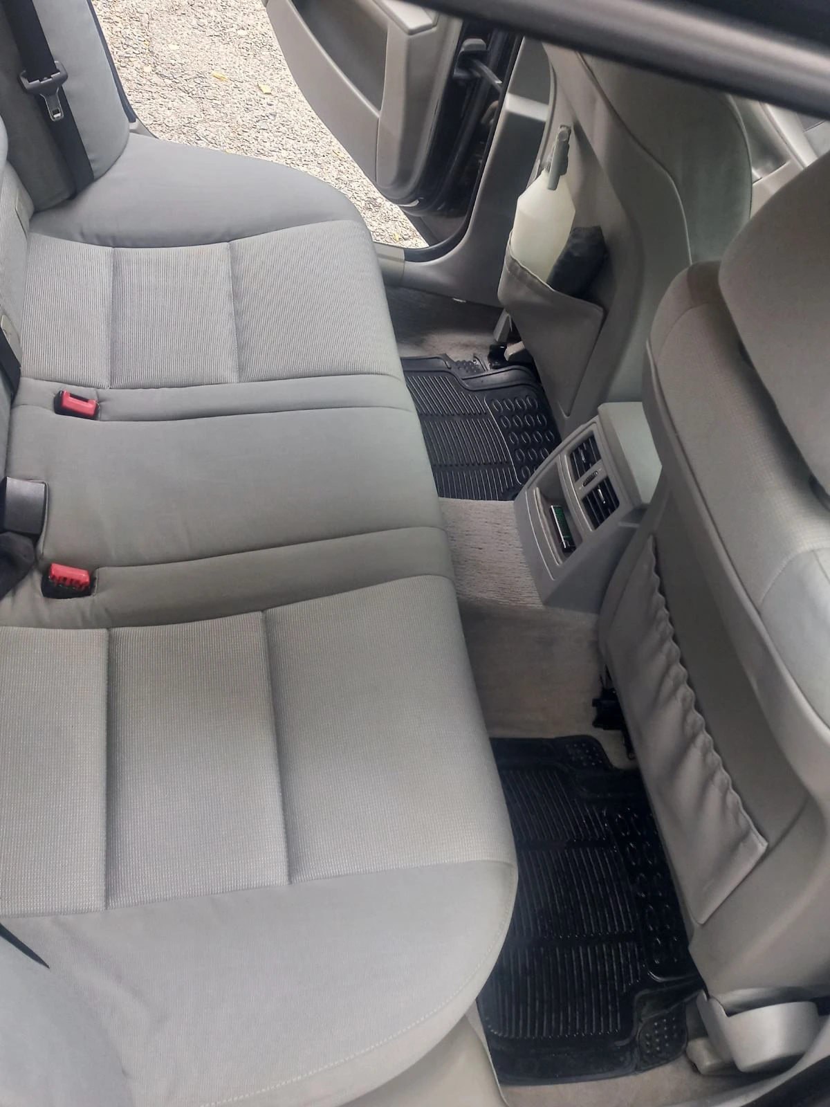 BMW 525 комби - изображение 7