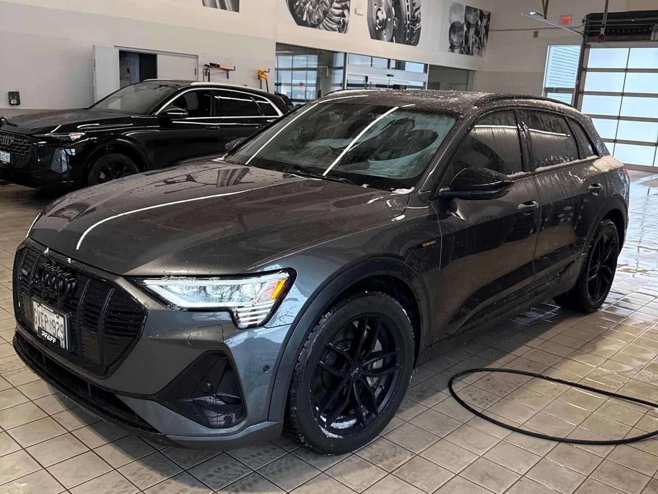 Audi E-Tron Technik  CARFAX | Mobile.bg � ����������� 1