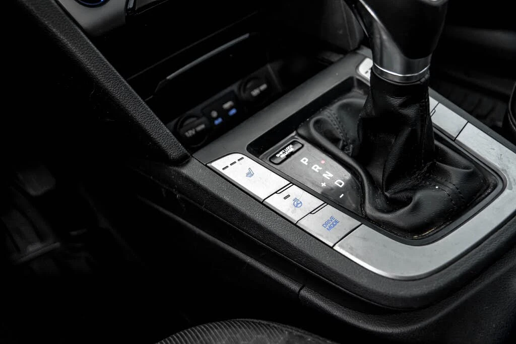 Hyundai Elantra * ���������� * (���� �� ��) | Mobile.bg � ����������� 14