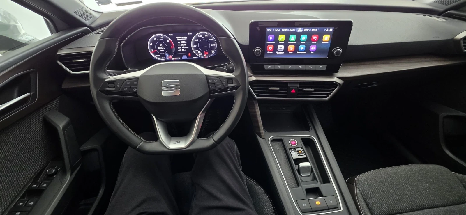 Seat Leon, снимка 5 - Автомобили и джипове - 54126020