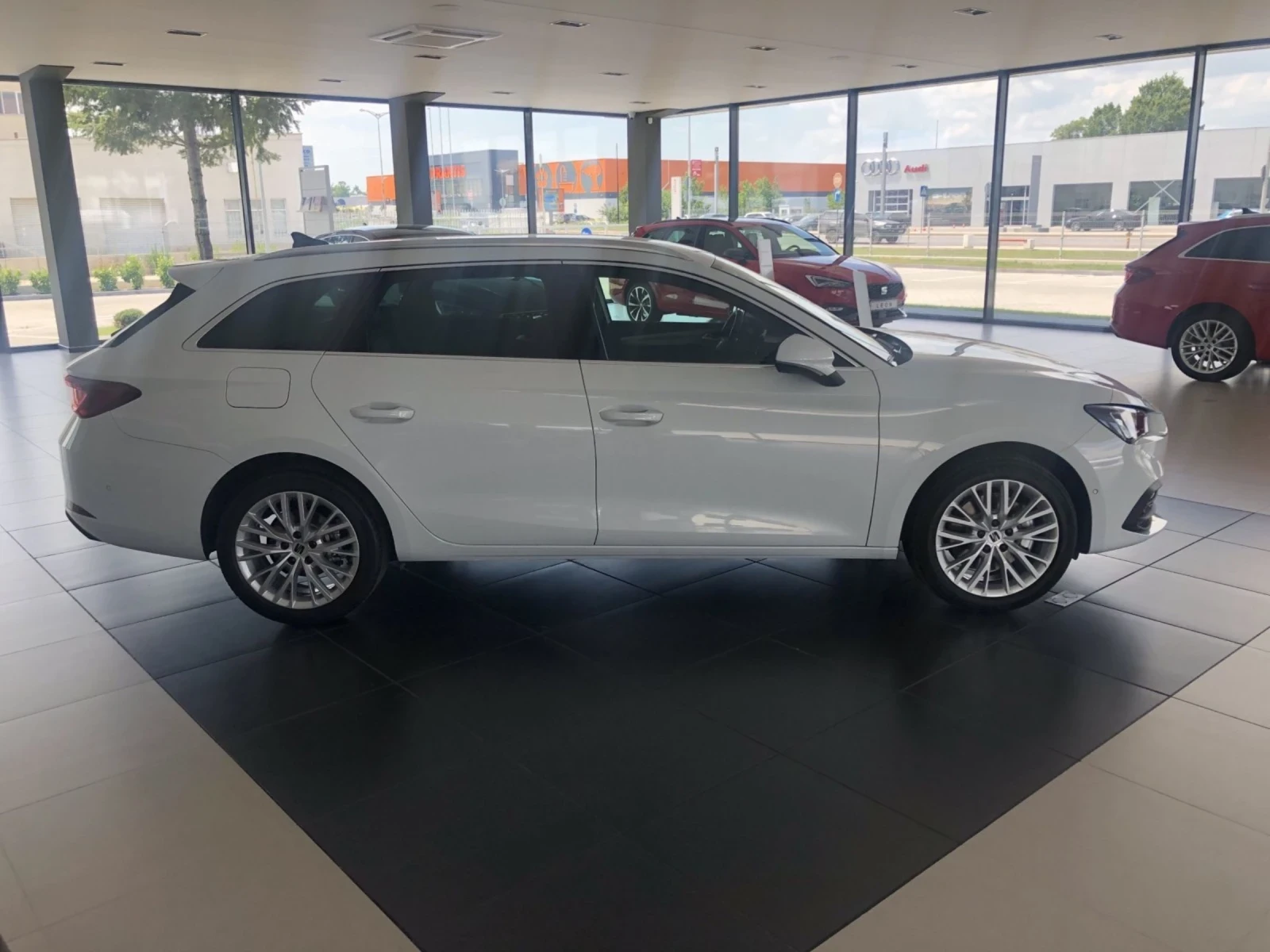 Seat Leon undefined | Auto.bg — изображение 1