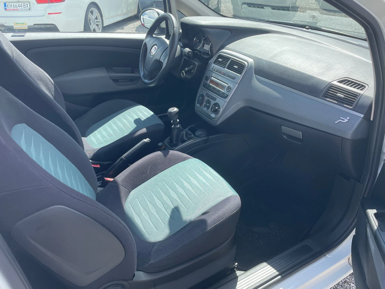 Fiat Punto 1.4 Benz/LPG, снимка 8 - Автомобили и джипове - 54139993